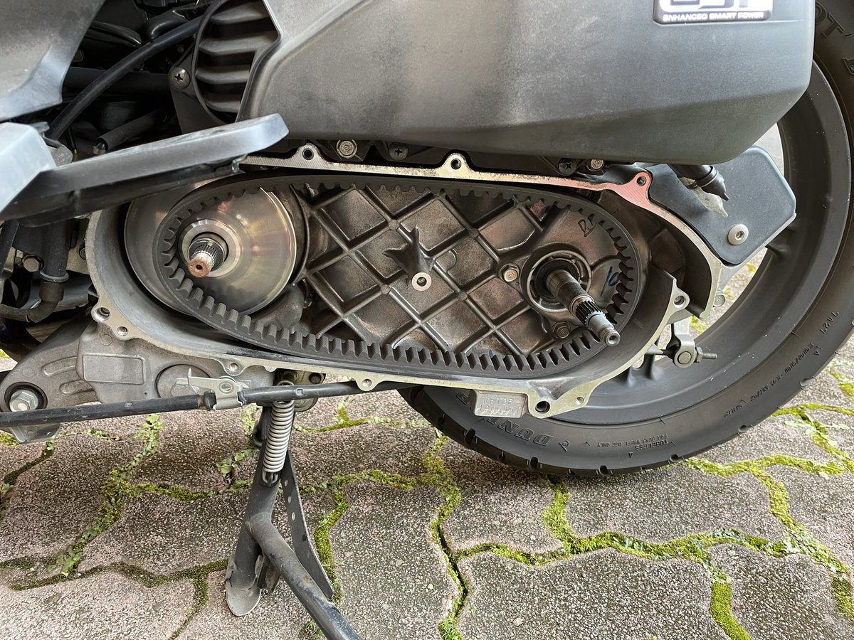 Masa_majes's tweet photo. PCX150のドリブンフェイス交換です😃
PCXの自病であるドリブンのベアリングからの異音が解消されました✌️
#PCX150 #KF12 https://t.co/zc7DN9FytN
