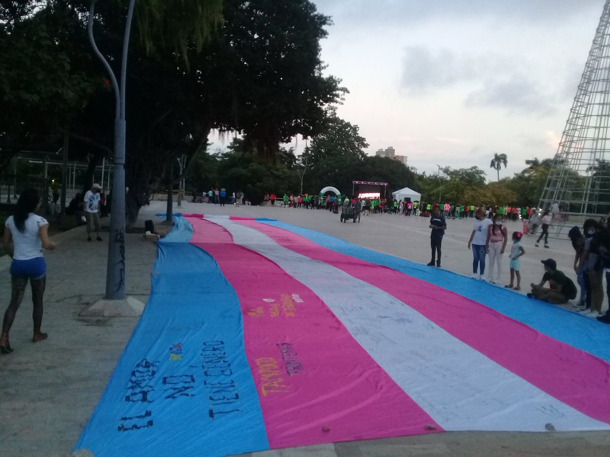 fundarvi's tweet photo. En el día de la memoria trans, recordamos a las asesinadas por transfobia, en complicidad de agentes estatales por acción u omisión. Necesitamos menos titulares y más acción. @mesalgbtibaq @Caribeafirmativ @Gobatlantico @LGBTIporLaPaz @alcaldiabquilla @AutonomaGay https://t.co/IGIcsMqPJY