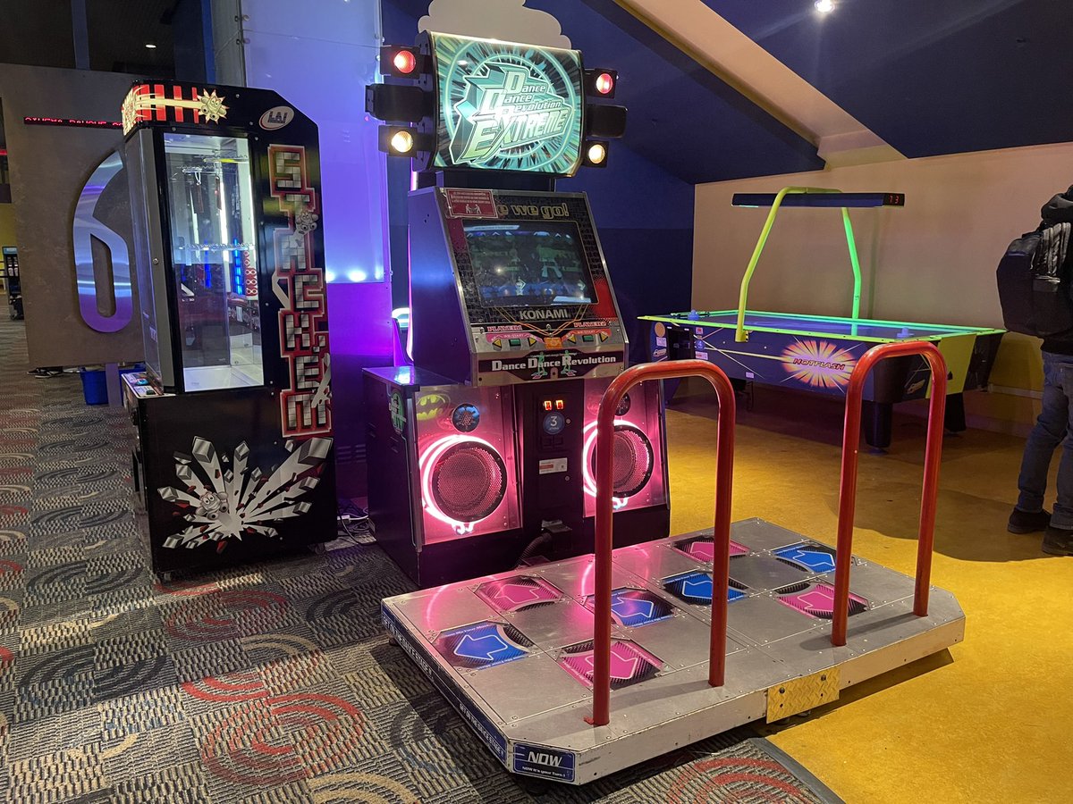 Chiritsu's tweet photo. I finally found one after all these years ππ #beatgame #ddr #canada https://t.co/1twja1wTme