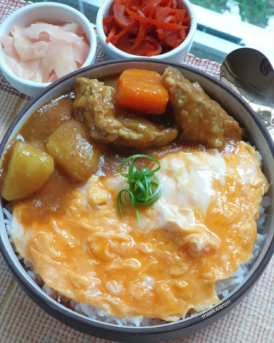 KwansriR's tweet photo. ชอบไข่���บบไหนกันจ๊ะ
-ไข่ดาว
-ไข่คน
-ไข่ขยี้
-ไข่เจียวกรอบ https://t.co/9WMwAqvuY0