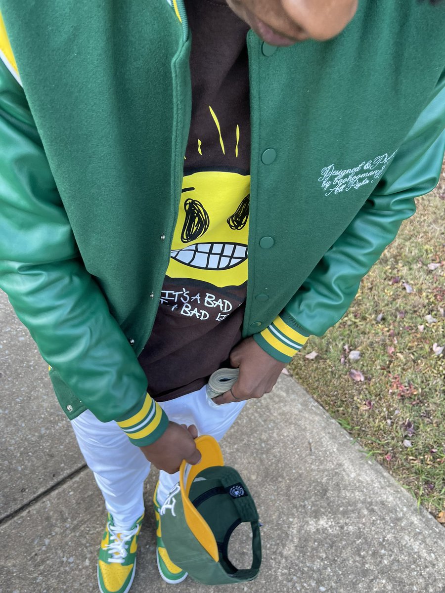 J5IZZL's tweet photo. Nigga you ain’t got no paper you yo f*ckn 0pp 😟 told libaby weigh ⚖️ her options you gone 🖕🏽or not 🤷🏾‍♂️  #bsnr🔰 https://t.co/JqO0JGAcuv