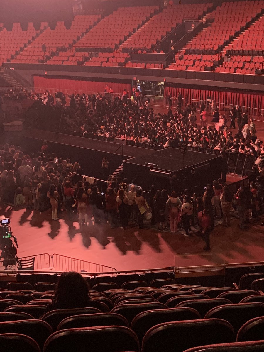 AHHH I FINALLY MADE IT #LoveOnTour2021 #HSLOT