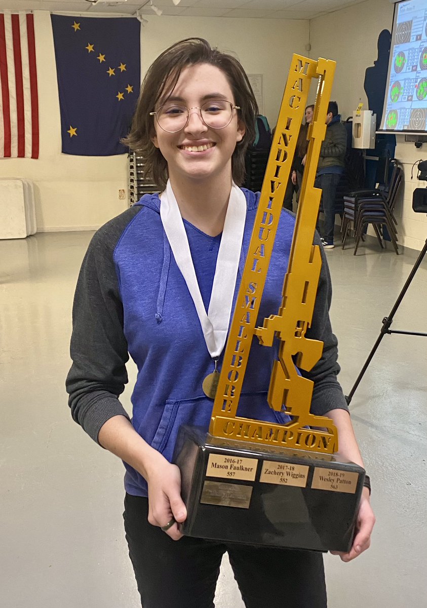 Congratulations to senior Sierra Accola on winning the Region VI Small Bore Championship with a score of 553! Beating her teammates Chyane Burns(552) and Noah Meierotto(551).