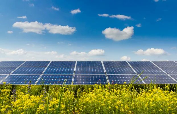 NZ’s electricity supply began in 1888 in Reefton. From then till early 1990s, #NZ #electricity was mostly about community – locally owned generation &amp; transmission distributed to community. Why we need to evolve our #energy sector back to #communityenergy buff.ly/3q463Y1