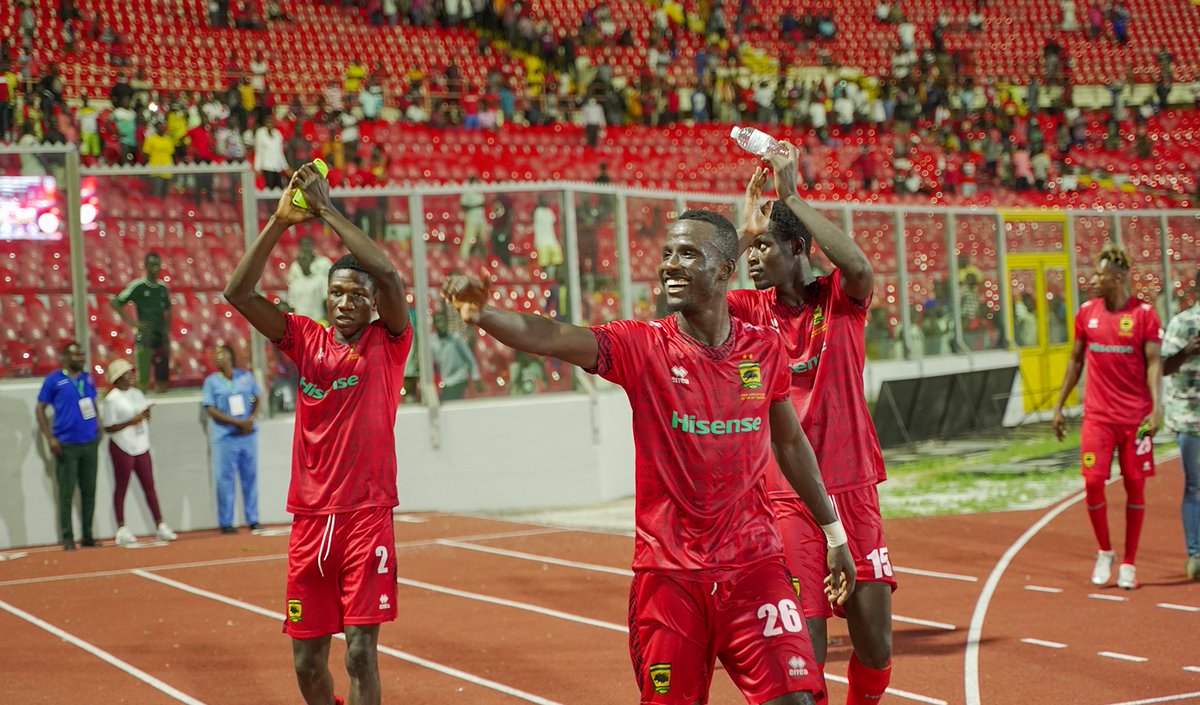 AsanteKotoko_SC's tweet photo. '𝑾𝒂𝒍𝒂𝒕𝒊 𝑨𝒕𝒊𝒈𝒖 𝑨𝒕𝒂 𝑼𝒔𝒆𝒓'; 𝒐𝒐𝒐𝒉𝒉!!! Ɛnnora anadwo win no, yɛ yɛn dɛ oooo!!

#AKSC #KOTWON #GPLmd4 @ChrisNettey23 @officialGaniyu https://t.co/g70AaWPhf5