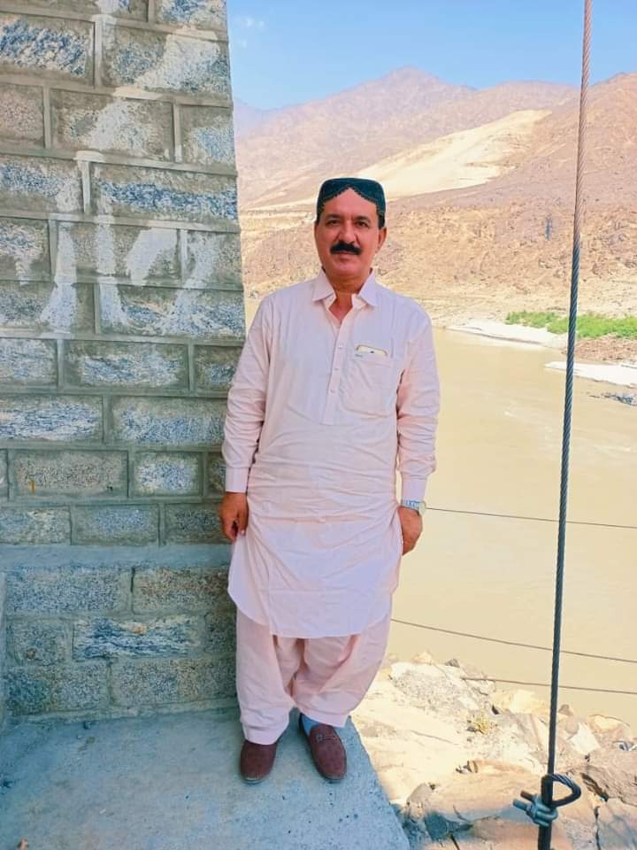 سنڌو نديءَ جي ڪنڌيءَ تي، چِلاس وٽان!