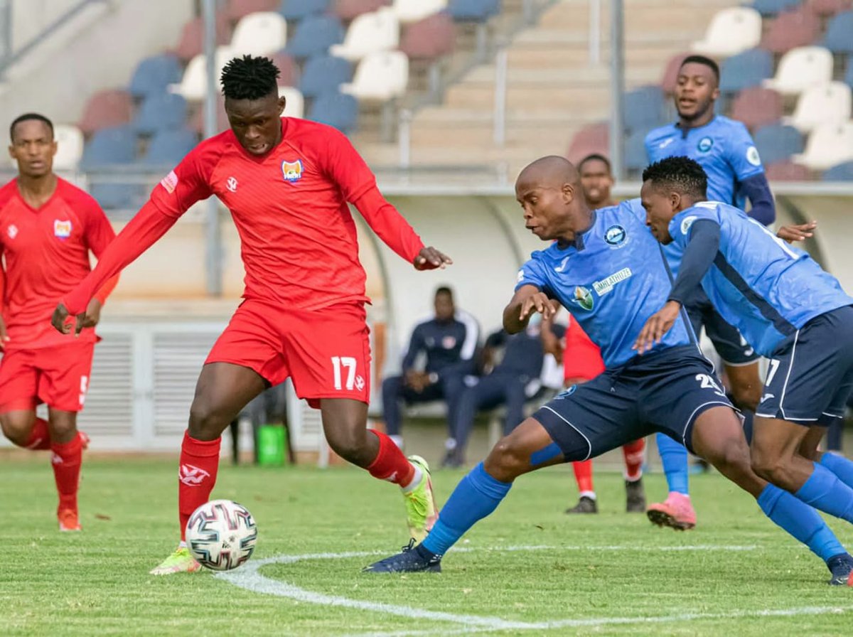 acesyouthsoccer's tweet photo. AYSA graduate Tapiwa Mandinyenya in action for JDR Stars in a 1 all draw against Richards Bay fc #AYSAPRIDE https://t.co/9HwSb9mD9u