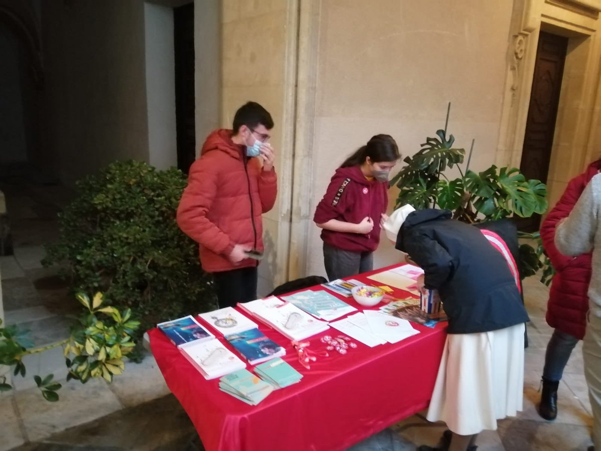 AcgMurcia's tweet photo. Y los @JovenesACG ayer también participando en feria de carismas en la semana de la juventud 21 en @DiocDeCartagena con @DelejuCartagena #caminandojuntos #modosinodo #ACGevangelizar #FelizDomingo https://t.co/jsenbm6GKC