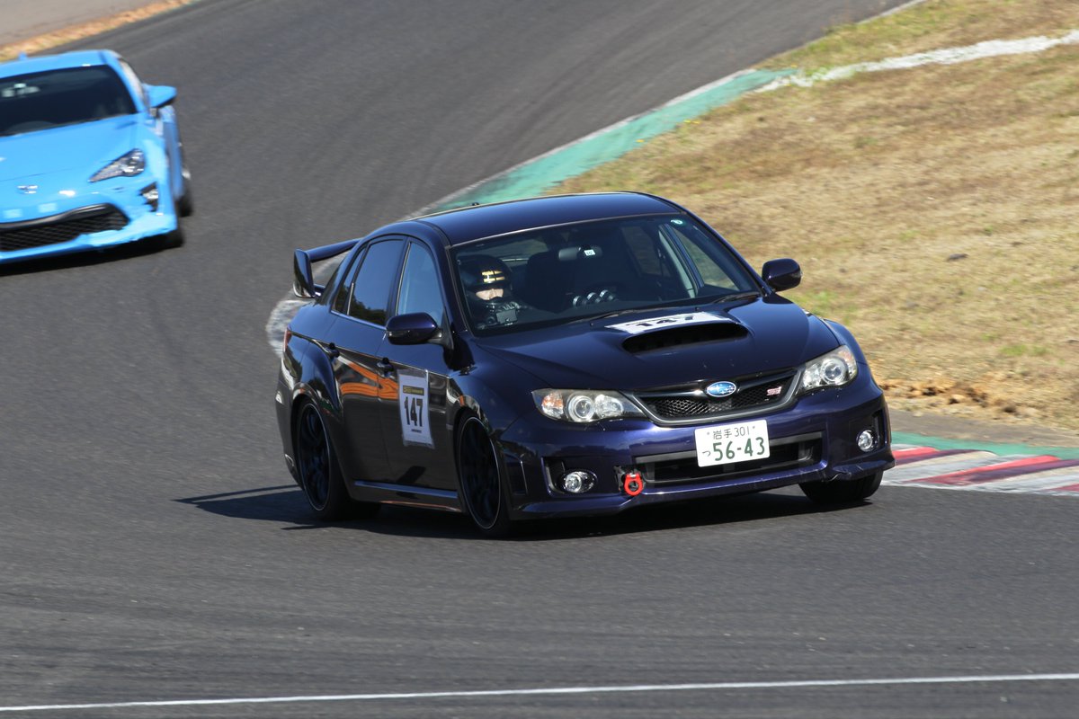 5FIVEXTIRES's tweet photo. 2021 ファイベックスチャレンジ in SUGO
No.147
インプレッサ
TIRE SPEC
(F) Gerun 051R 245/40R18
(R) Gerun 051R 245/40R18
エントリー頂き、ありがとうございました。
#Teamgoodluck
#スポーツランドSUGO
#fivex
#5fivex
#ファイベックス
#gerun
#ゲラン https://t.co/FPBQTUAfdp
