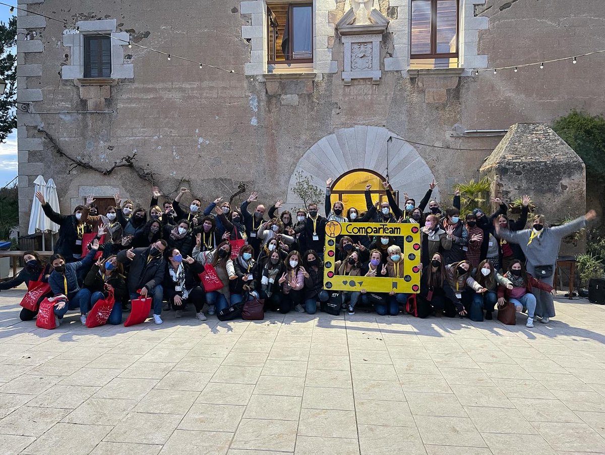iolam's tweet photo. La primera trobada d’intercanvi pedagògic de les comarques gironines ComparTeam ha sigut un èxit! Gràcies a tots i totes! #somcomparteam #soccomparteam #comparteam https://t.co/XlMej64Uop