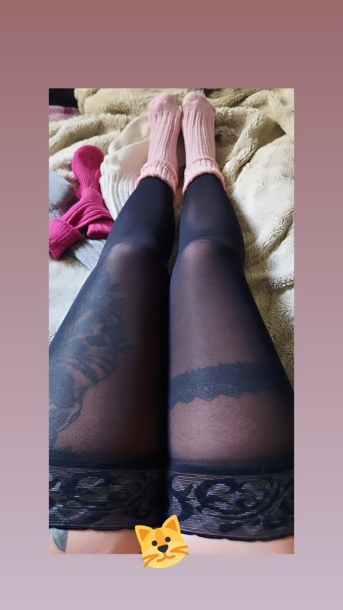 Vanessa_Knox_'s tweet photo. Meine Sklaven + meine Sissy 
👉 haben ab jetzt jeden Morgen zuerst in ihr Getränk zu pissen 
&amp; mir dann zu berichten, 
wie es geschmeckt hat 👉☕💦😜
Andere nicht vergebe Sklaven müssen sich das erst bei mir verdienen ☝😈
#fürmeineSklaven #undSissy #Eigentums #vonMissKnoxville https://t.co/GQ5eiOSf8Q