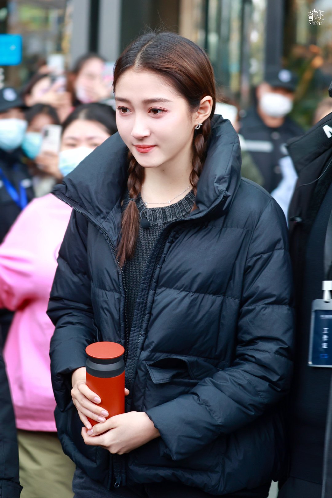 FEs8UivUYAUKWBA?format=jpg&name=large