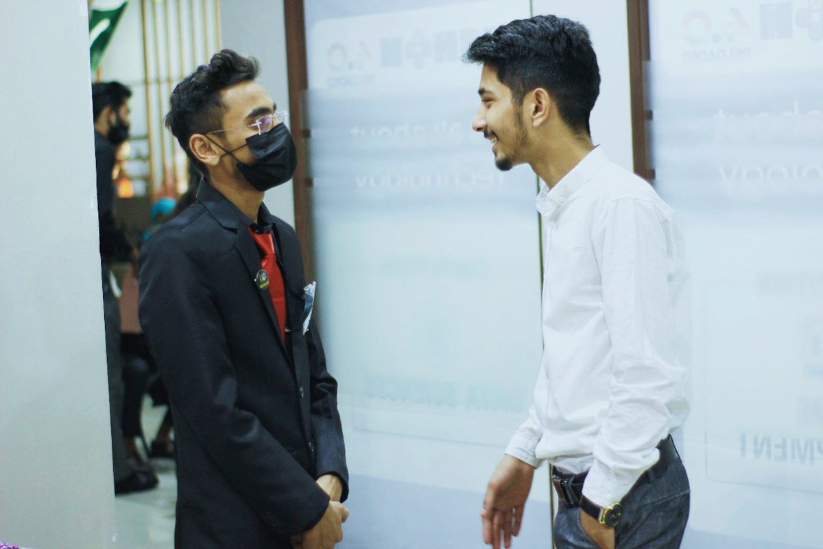 huzaifaqadeerDM's tweet photo. #AlhamDulellah another event successfully completed
@Aptech_MSG organized an event #JobMela season 5
40+ companies are participate in this event.
Indeed it was a great event & #TeamMSG making it more #awesome 👍
#event2021 #aptech #jobfair2021 https://t.co/IGJqlnks55
