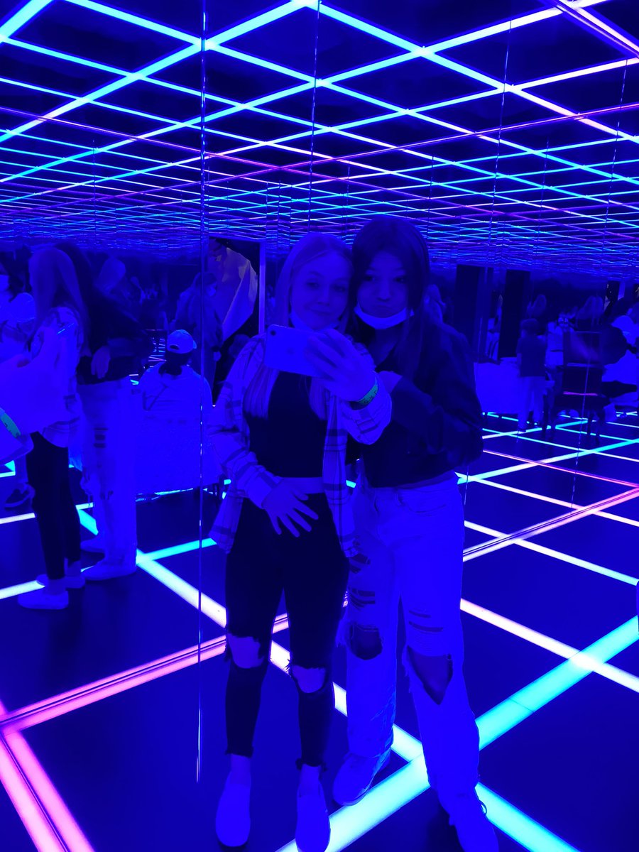 StacyA91's tweet photo. Took these girls on a quest for the perfect selfie/TikTok backdrop. For one day, this mom was #nottheworst 😅 Other World was def an experience! https://t.co/MMVSHqe85g
