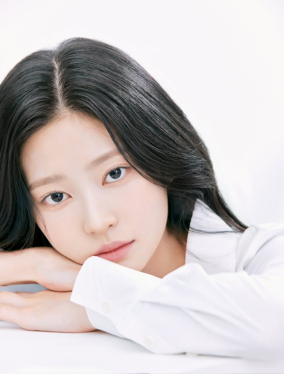 kminju_brasil's tweet photo. 📌 | Sua primeira Fanbase Brasileira dedicada a Kim Minju (#김민주), Ex integrante do Girl Group Iz*one e Atriz Sob a direção de Urban Works Ent! 🤍

🔔 | Ativem as notificações! https://t.co/27cz5R8fZi