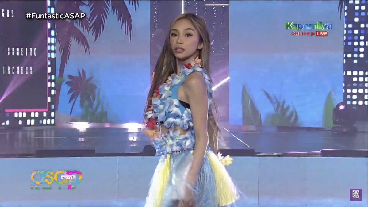 ASAPOfficial's tweet photo. Igalaw-galaw ang katawan with our Dancefloor Sweetheart, Maymay! 
#FuntasticASAP https://t.co/jeIb3I0ZBW