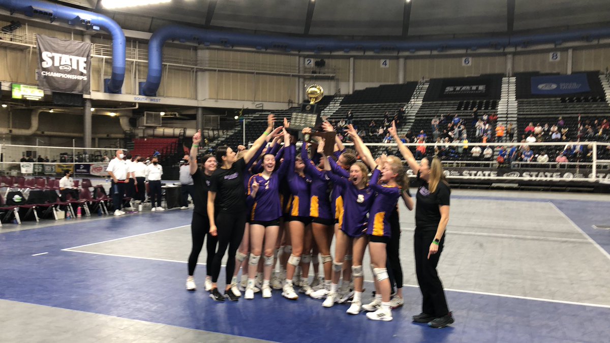 col_mrice's tweet image. Columbia River, 2A volleyball state champions.