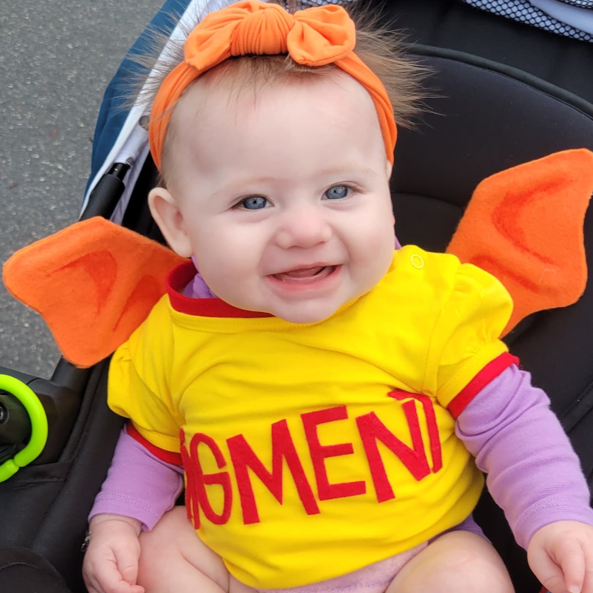 TwoDisneyNerds's tweet photo. 💜🧡💛❤ https://t.co/ubXVBbeNow