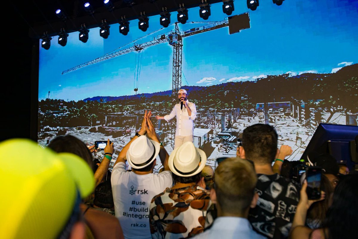 EverythingAjay's tweet photo. El salvador are going to build the first #BitcoinCity, highlights the president #nayibbukele during the closing of the #BitcoinWeek . It informs that it will be built in the Gulf of Fonseca and will have hotels, bars, a port and an airport. https://t.co/ZgIRrPwjdb