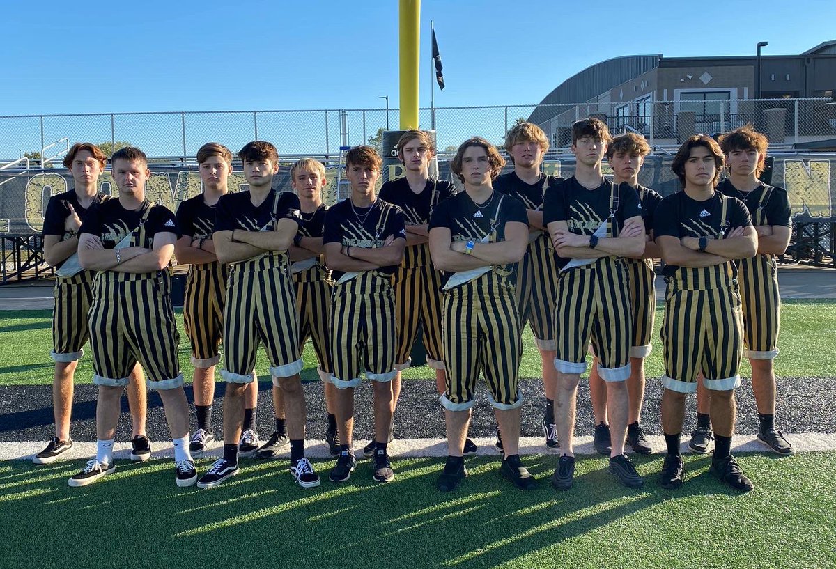 Beyond proud of this squad right here. This is an incredible group of young leaders. Can’t wait to watch them step up and lead even more over the next few months! #junglesquad #batid