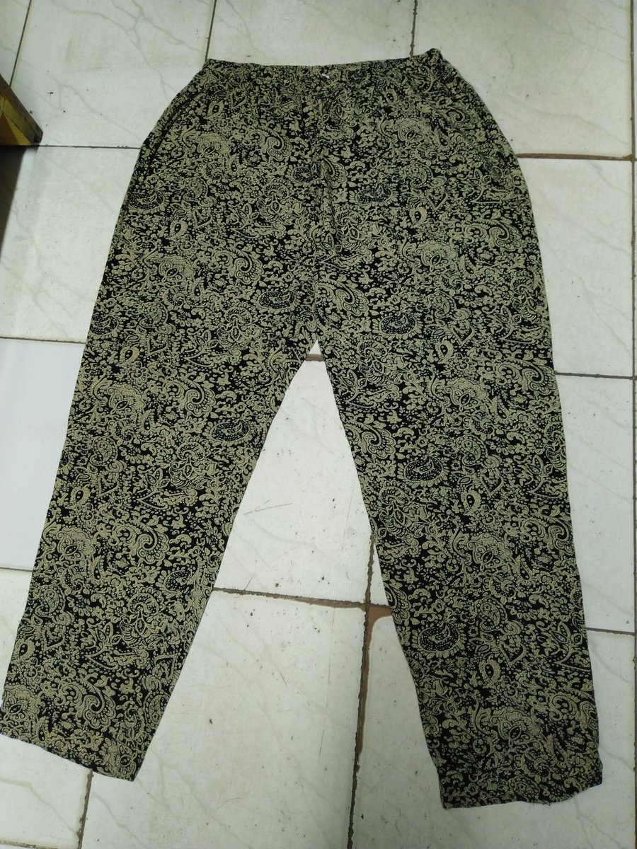 LMathinji's tweet image. #SantoriniChallenge

Wale wanatambua pallazo. Prints tamu and unique. Ladies this is for you!!!

At 550/=
📌 Shop A16 Cubes Exhibition Moi Avenue, next to Lingerie world.