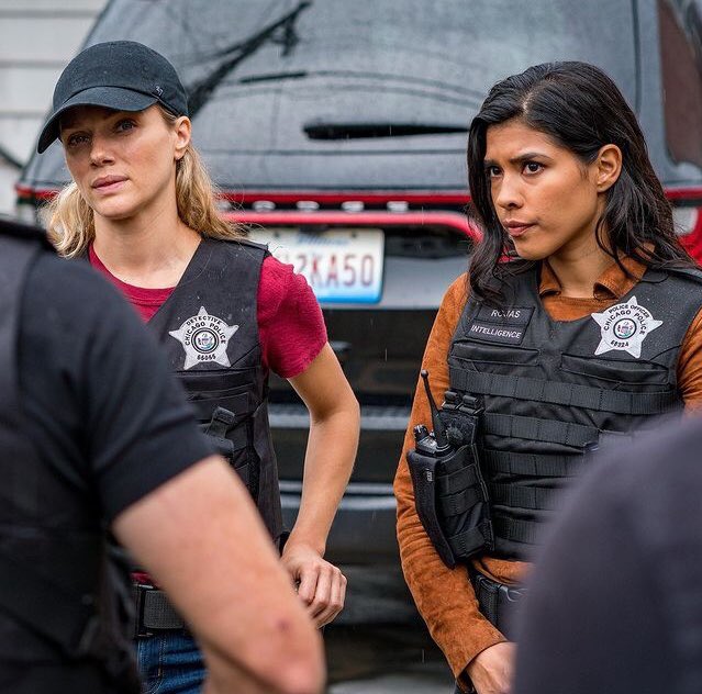 KariHighman's tweet photo. we were robbed of #upjas being the best new friendship on #chicagopd https://t.co/5U4VxEhkd0