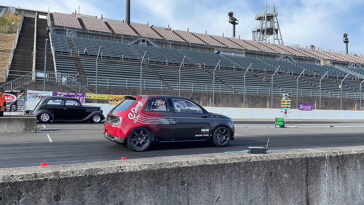 OMOSPO_hac's tweet photo. 2回目のタイムは...
あっ！！
#オモスポ #edrag #ストリートシュートアウト #Honda_e #DragRacing https://t.co/7ZMS0ItLPP