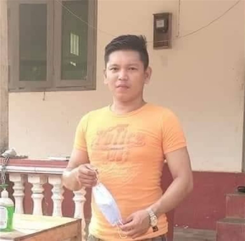 Khithitofficial's tweet photo. စစ်ကြောရေးတွင် ပြည်သူများကို လူမဆန်စွာ သတ်ဖြတ် နှိပ်စက်ညှဉ်းပန်းသည့် ဒုဗိုလ်မှူးကြီး မျိုးမင်းထွန်းနှင့် စရဖ ၃ ပွင့် ဝေဖြိုးအောင်
By ရန်ကုန်ခေတ်သစ် 
Read More -> https://t.co/xMEABEUVwu https://t.co/XGRLrIckcy