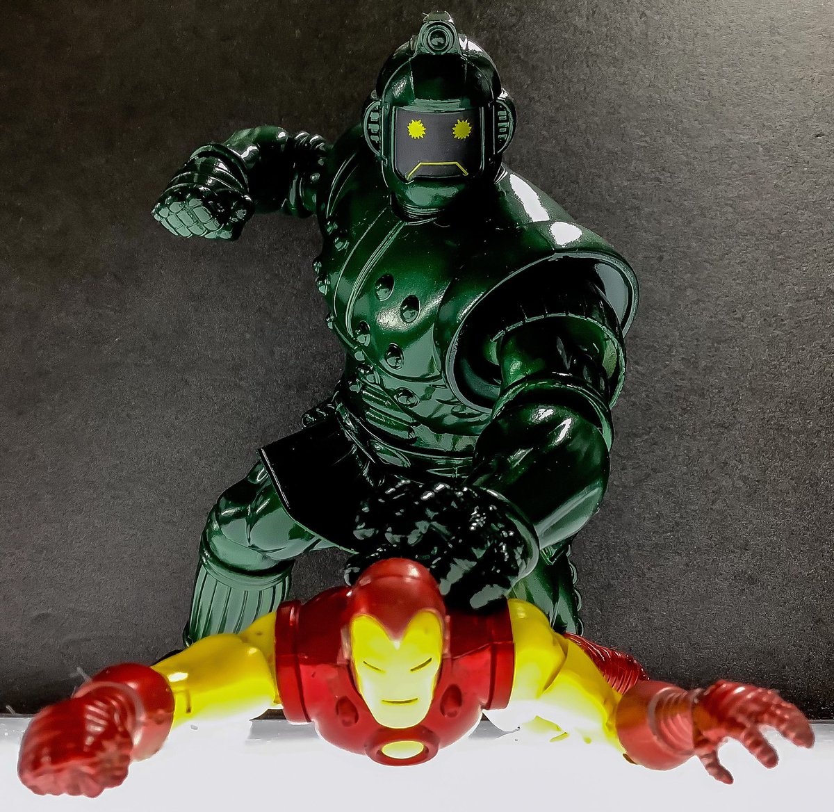 ほんまにマーベルセレクトのチタニウムマンおすすめ。(h 