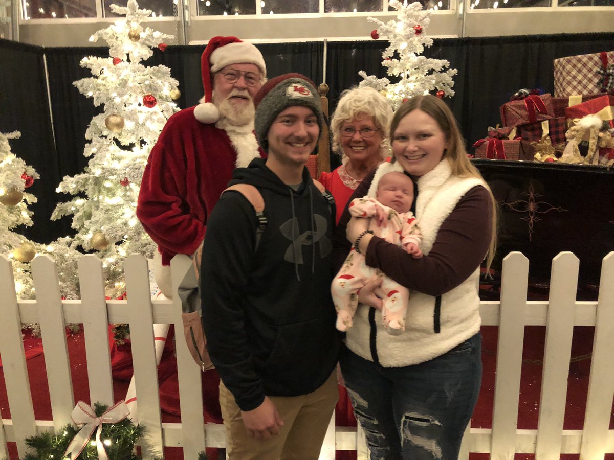 _KenzieGreen17's tweet photo. We have the cutest family there is 🥺💕 https://t.co/PdWVZfuHbF