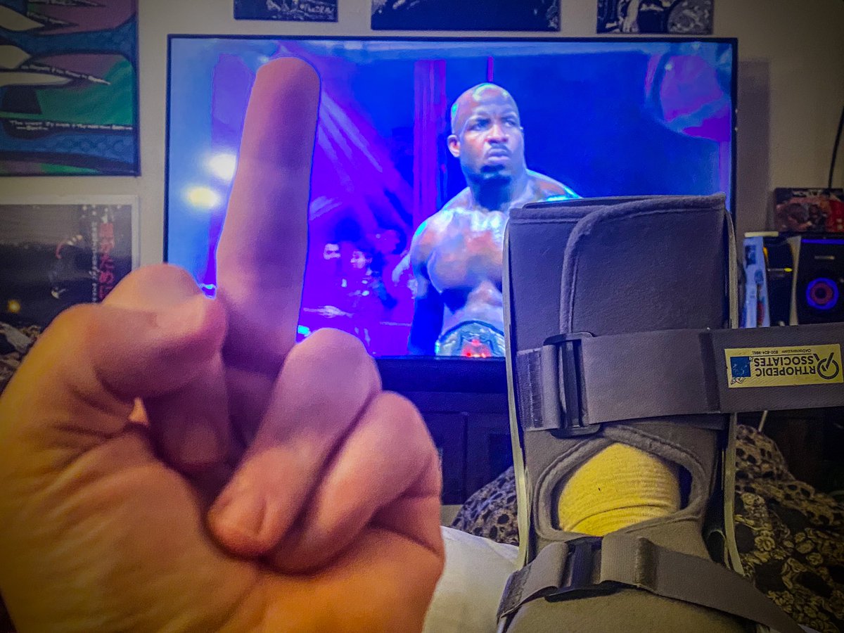 TheSamiCallihan's tweet photo. FUCK.

YOU.

MOOSE.

@IMPACTWRESTLING 
#TurningPoint
#BreakYourLegs https://t.co/QsqQo8bhHH