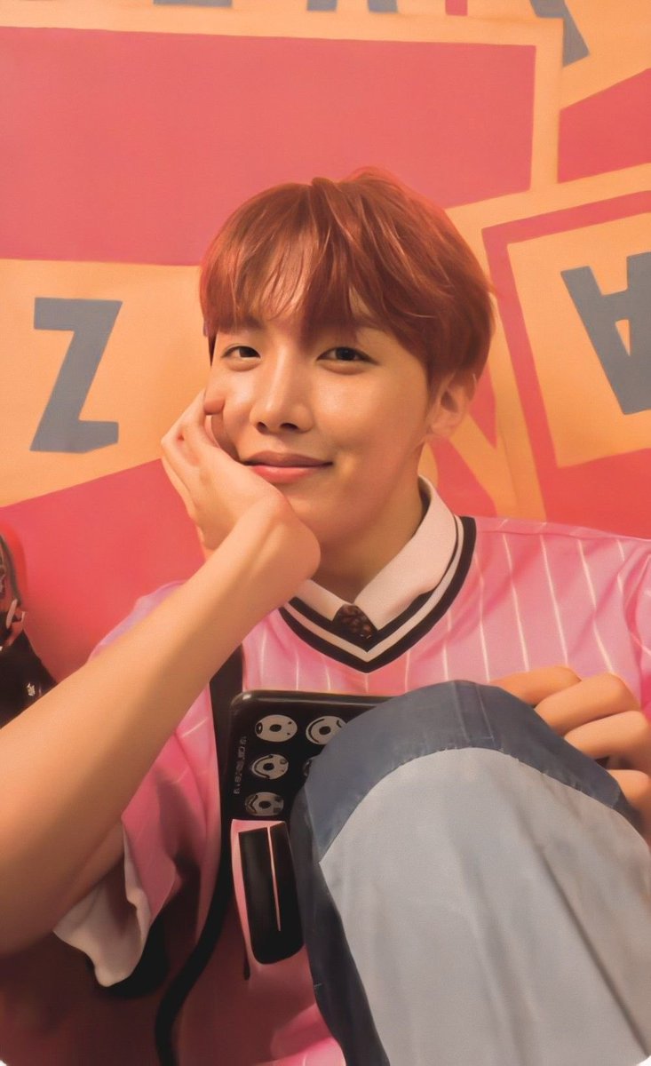 btspcsdaily's tweet photo. pretty in pink https://t.co/GjeUYArBFT