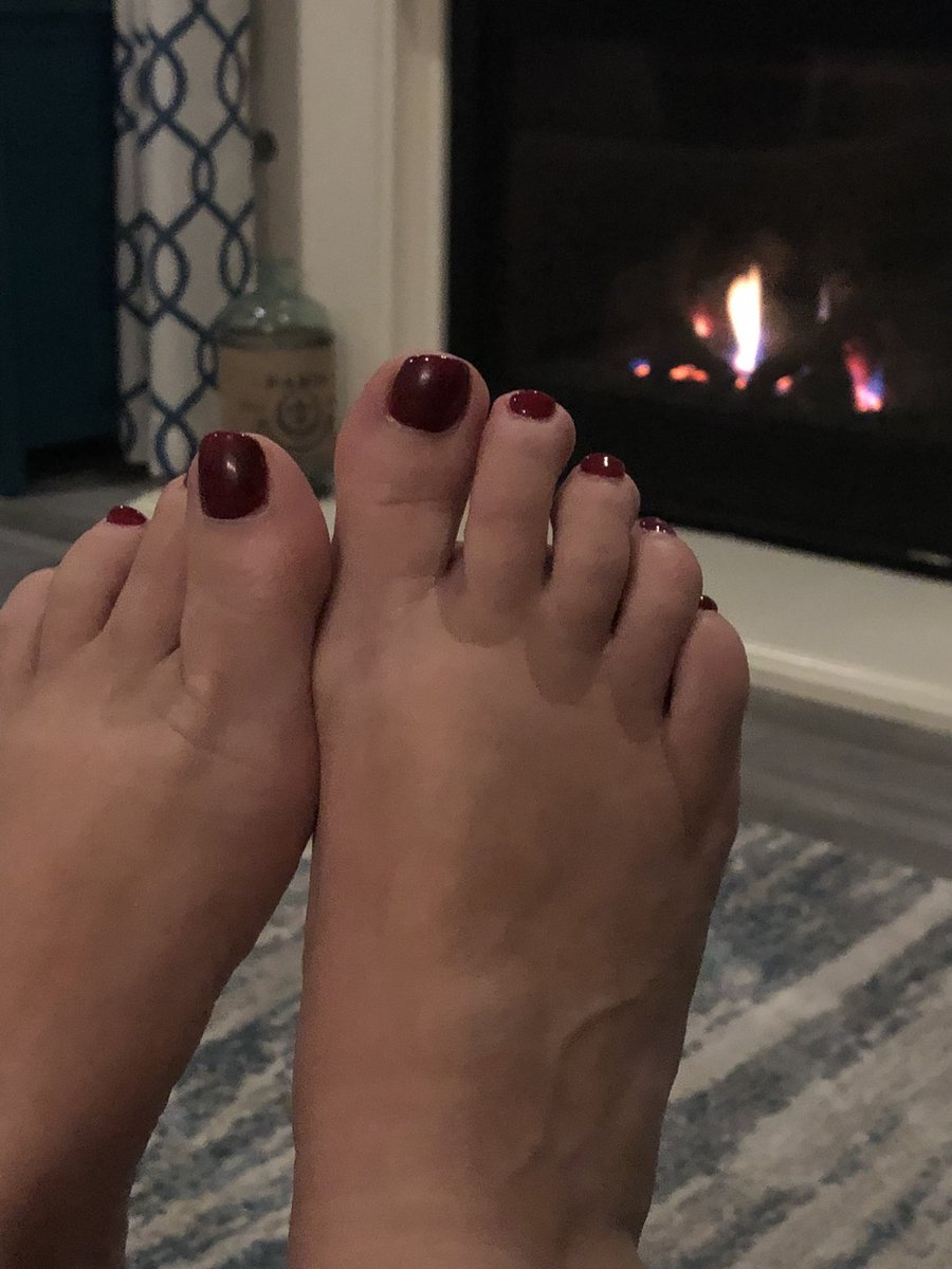 nomercydomme's tweet photo. Worship these feet. #mistressmercy, no mercy https://t.co/wDx9MYYWdF, #centralvalley, #footslave,#footworship https://t.co/KQCEy6FtJ8