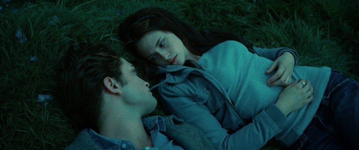 CINEMAGEMS's tweet photo. Twilight was released on this day, 13 years ago https://t.co/K70vUe2myi
