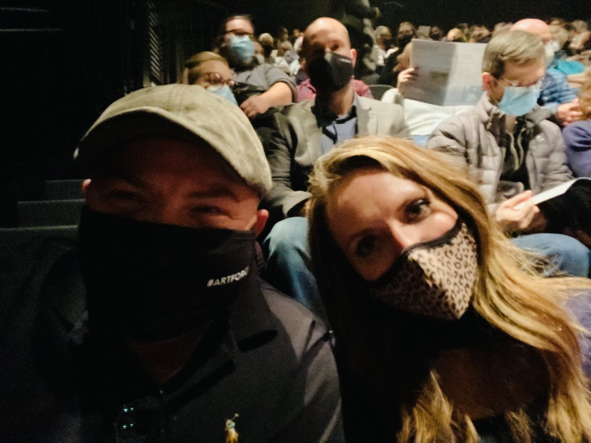 justbegemma's tweet photo. Thanks for surprising me with tix @_BrittanyWhalen!!!
#NoChangeInTheWeather 🎭 https://t.co/7DefHMgJSN