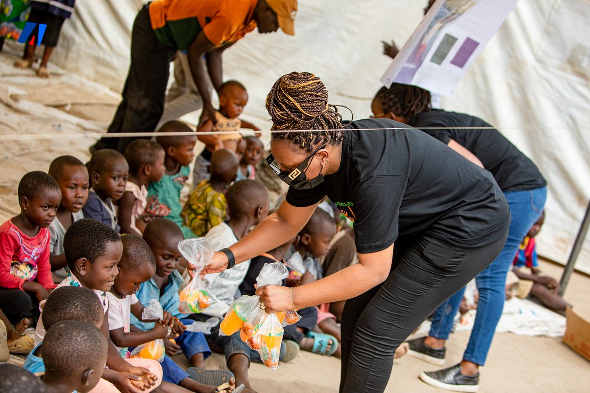 raissa_keza's tweet photo. Site Sobel de #Maramvya.
Pour la journée internationale des droits des enfants donnons leur les droits qu'ils meritent.
#fofed
#unicefburundi
#Sad
#Ochaburundi
#WorldChildrensDay https://t.co/ZFmHaiUdPd