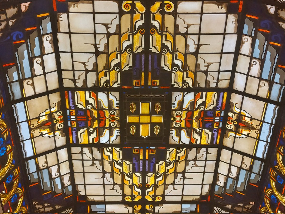 Schitterend glas-in-loodraam in het oude, mooie gedeelte van het #gemeentehuis in #Raalte