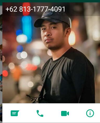 rezzahabibie's tweet photo. Halo teman-teman, hati-hati jika ada yang memakai profile picture seperti ini dan mengaku-ngaku menjadi saya, jika mendapat chat boleh di report atau blok saja, terimakasih 🙏 https://t.co/OpqUIePJWj