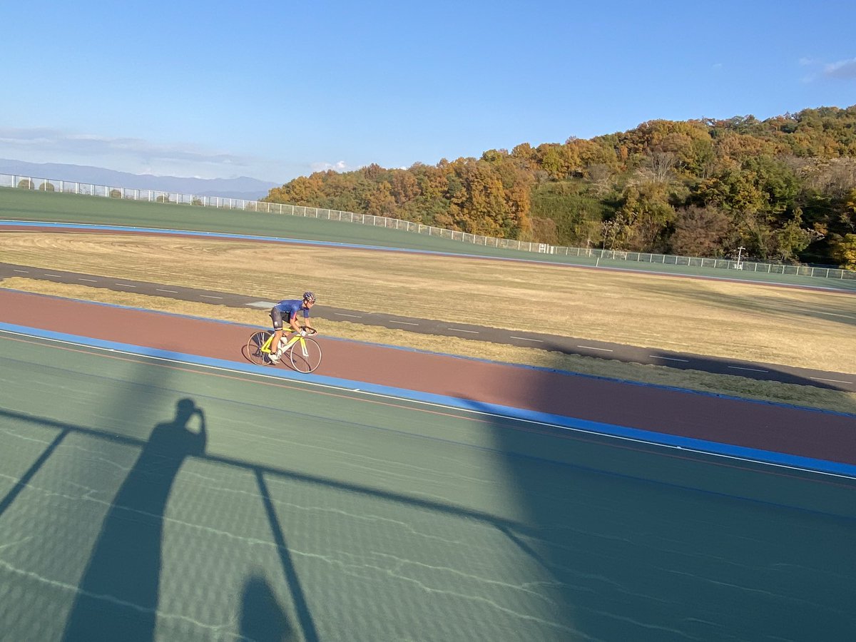 FlappingFreely's tweet photo. 山梨県で行われた
サイクルラインズCEO
幸壬学さんの講習会へ
試乗会含めて自転車競技などに活かせる
基礎を学べました
#flappingfreely
#wahooligan
#ワールドベスト
#こっちはガチってんだよ！
#boostseries  #boostoil
#ガチるorDie
#ワフーはガチ男の選択
#AIRFIT入ってる
#AZhair
#自転車館 https://t.co/V5Wgvsr5I9