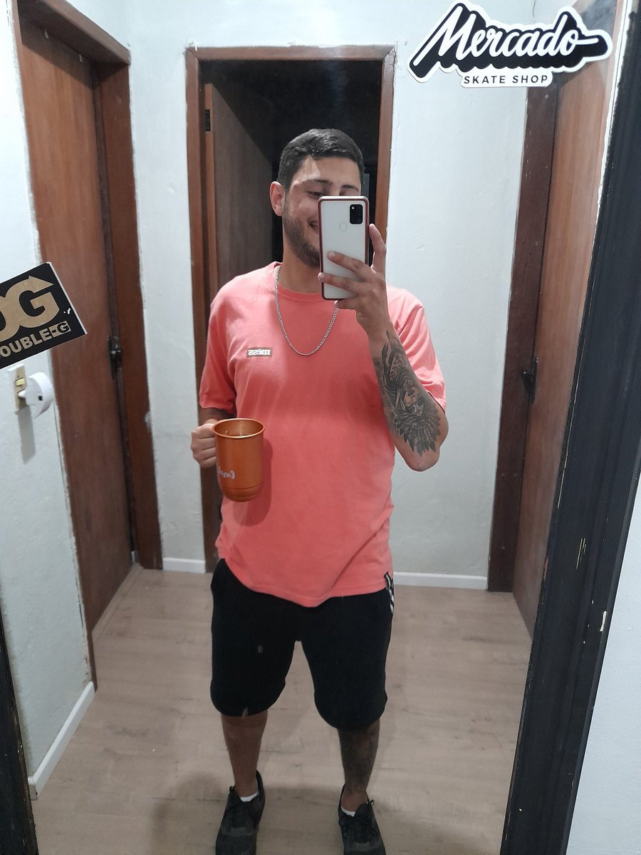 BorgesKade's tweet photo. Tocaando https://t.co/bTinVr22Sn
