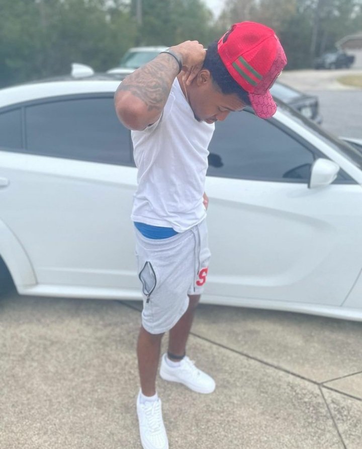 La_Millzz's tweet photo. Came up outta the dirt pile I'm balling🙏🏽🔥 https://t.co/Zj8alqolGO