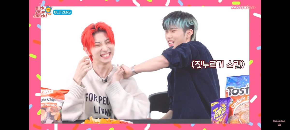 GO_U_99's tweet photo. This is my favorite part where they play thumb wrestling just for Juhan to win and eat snacks too 😄 They're so cute and their chemistry is overflowing 💕
#BLITZERS #INFs #PICK_YOUR_SNACK #Whosfan https://t.co/H7kfwfNRUT