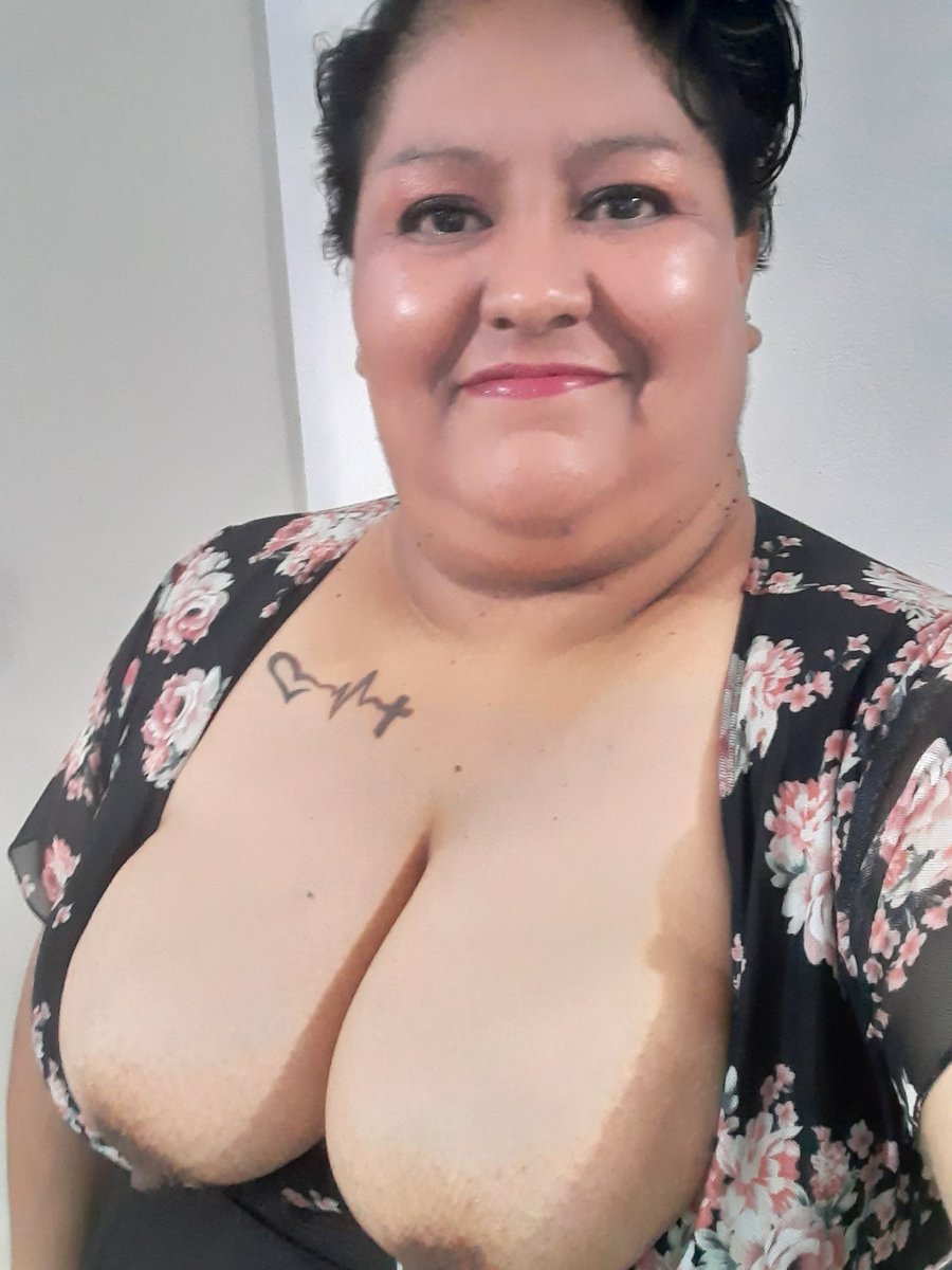 KarlaYRafa1's tweet photo. Que les parece mi nuevo look??🤭 https://t.co/1x5zQ9hpXW
