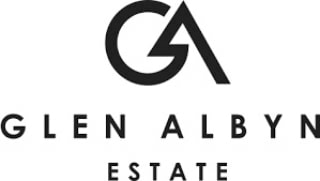 HobartLimo's tweet photo. Saturday 20th November 2021. Our 2nd wedding for the day. Wedding transfer to Glen Albyn Estate @glenalbynestate #wedding #bridesmaids #saturdaywedding #hobart #limo #stretchlimo #weddingday #marriedintasmania @HobartLimo https://t.co/ItjC2VaPjC