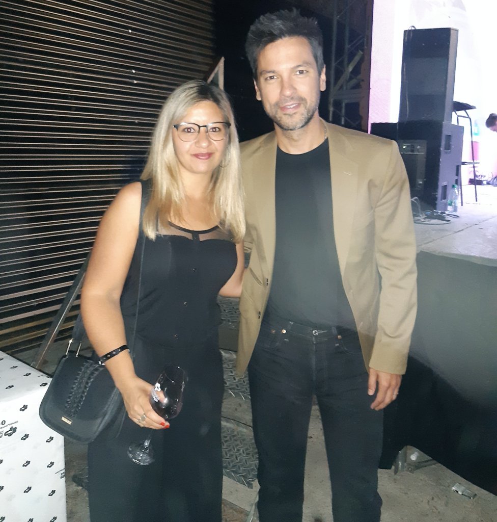 RomiSanzera's tweet photo. @LeandroLeunis en #ParanaMalbec un gusto soy Leandro jaja sos lo más chino https://t.co/Kz4gQPY9xX