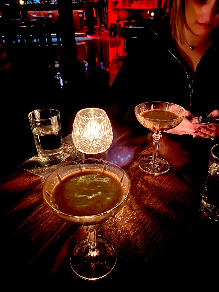 TawnyJordanRing's tweet photo. Piano bar, Harry Potter music &amp; coffee cocktails. What better way to reunite with @Linds1588 after 5 long years… https://t.co/gbN9nlfM9h