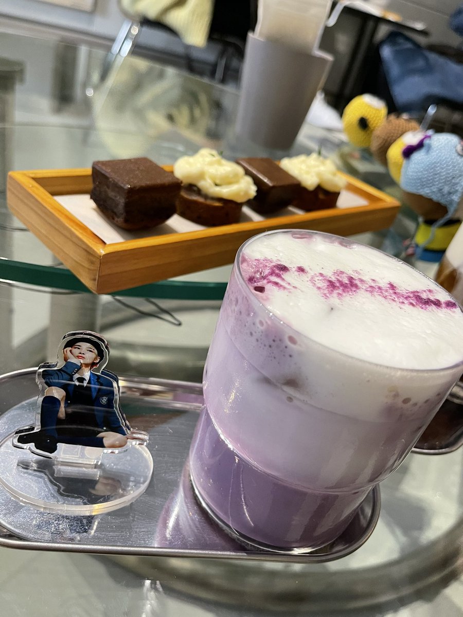 SK182709's tweet photo. 久しぶりの鶴橋〜
いぷにのDVDは2日目の日本のしかなかった🥺
オフラインコンも見たかったのに…
#홍콩반점
#Moyang https://t.co/YPI5ns5jlZ