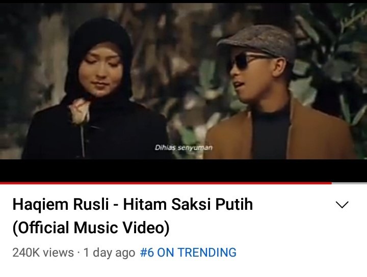 FamyLeo's tweet photo. CONGRATS!
6 ON TRENDING!
Cuti2 ni nak rilek2 kat rumah sambil layan MV #HitamSaksiPutih by @HaqiemRusli . Still xleh move on.. Shedapp sangat! ๐๐
https://t.co/tafszuoVGs
#HRxAS
#RaikanCintaDiLangitAsmara
#HitamSaksiPutih_HAQIEMRUSLI
#haqiemrusli #qiemilioofficialfc https://t.co/ysOuAV0UPF