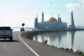 4ziz_01's tweet photo. Assalamualaikum 

Sahabat UMKM on twitter di manapun berada.
Jangan pernah lupa untuk bahagia dalam kondisi apapun

Karena bahagia bukan barang dagangan yang bisa di beli pake duit tapi berasal dari hati yang tetap selalu tersenyum dengan kerasnya dunia.

😁 https://t.co/e7pgpIiUP0