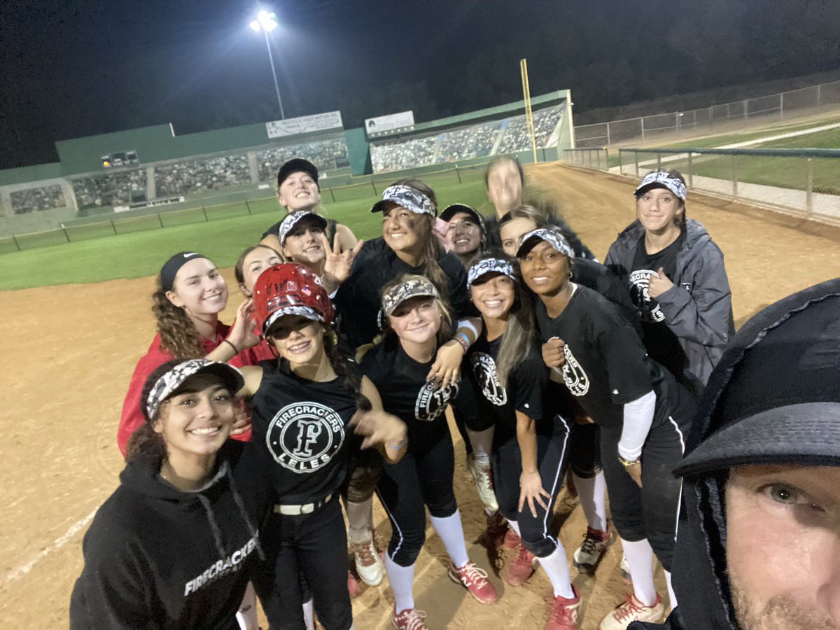 CoachCraigFC's tweet photo. 7-2 W over I5 Snyder for Firecrackers Leles Gold/Neal  🧨🔥 https://t.co/xVOgWIqRjq